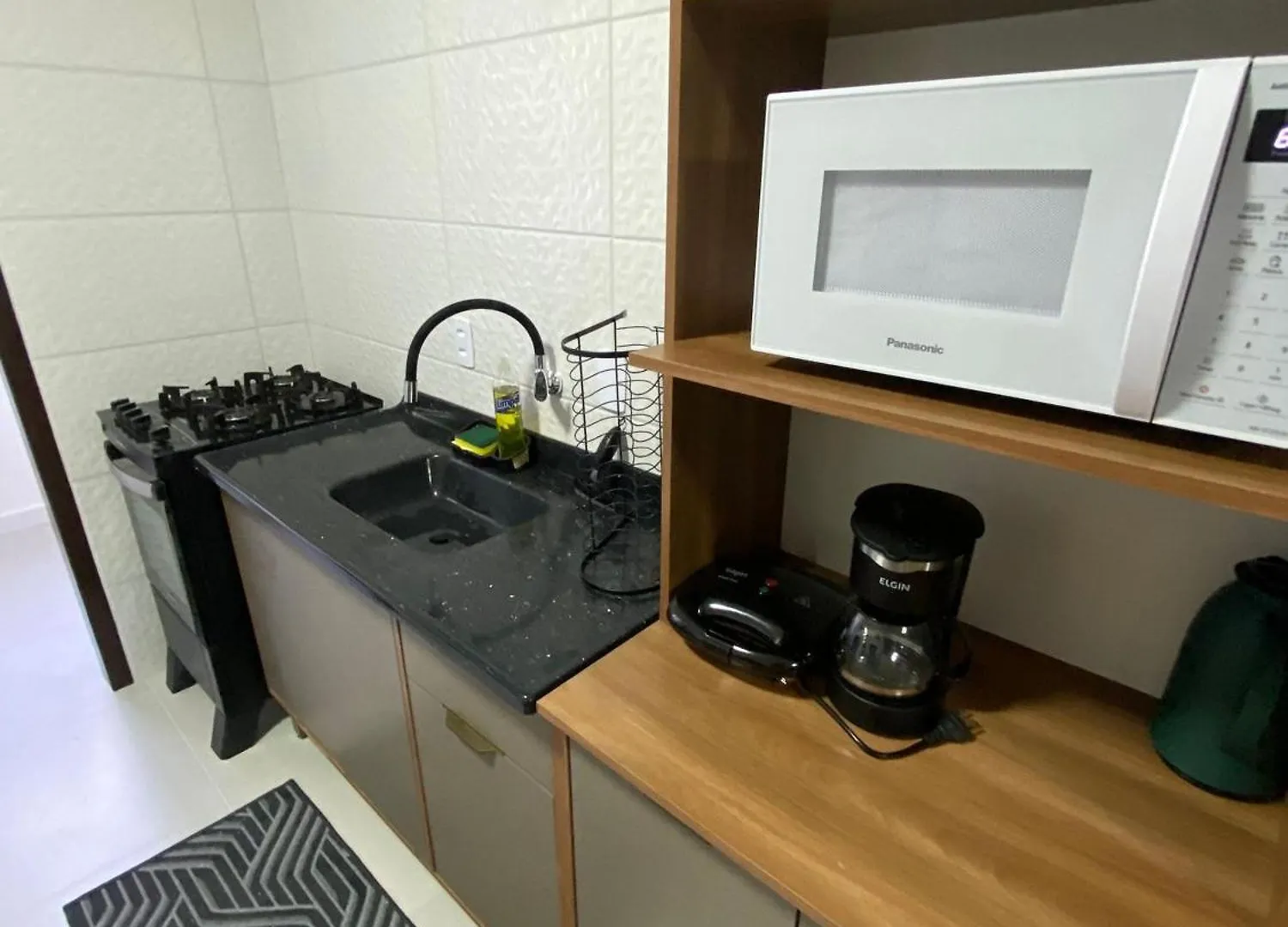 Residencial Karine - Apartamento N 02 Joinville 0*,  Brazil